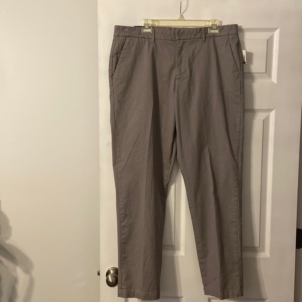SAKS FIFTH AVENUE MAN PANTS SIZE 36/32 BRAND NEW COLOR GRAY SEE ALL PHOTOS